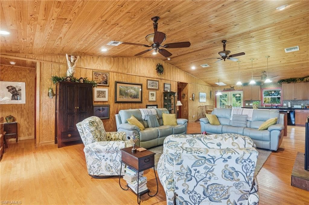 6650 Chipper LN-12
