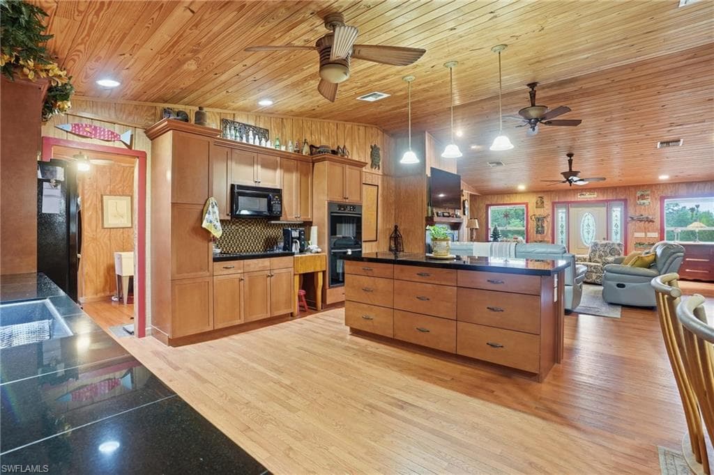 6650 Chipper LN-16