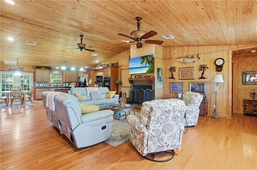 6650 Chipper LN-14