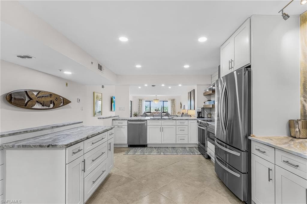 9901 Sunset Cove LN 237-15