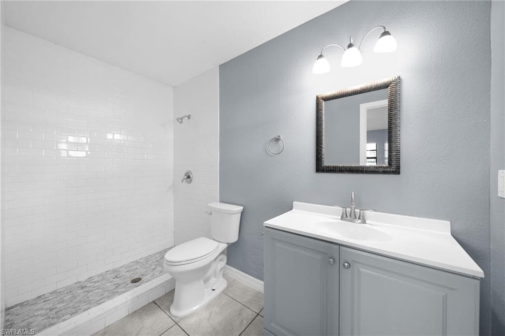 2085 E Tobago CIR-18
