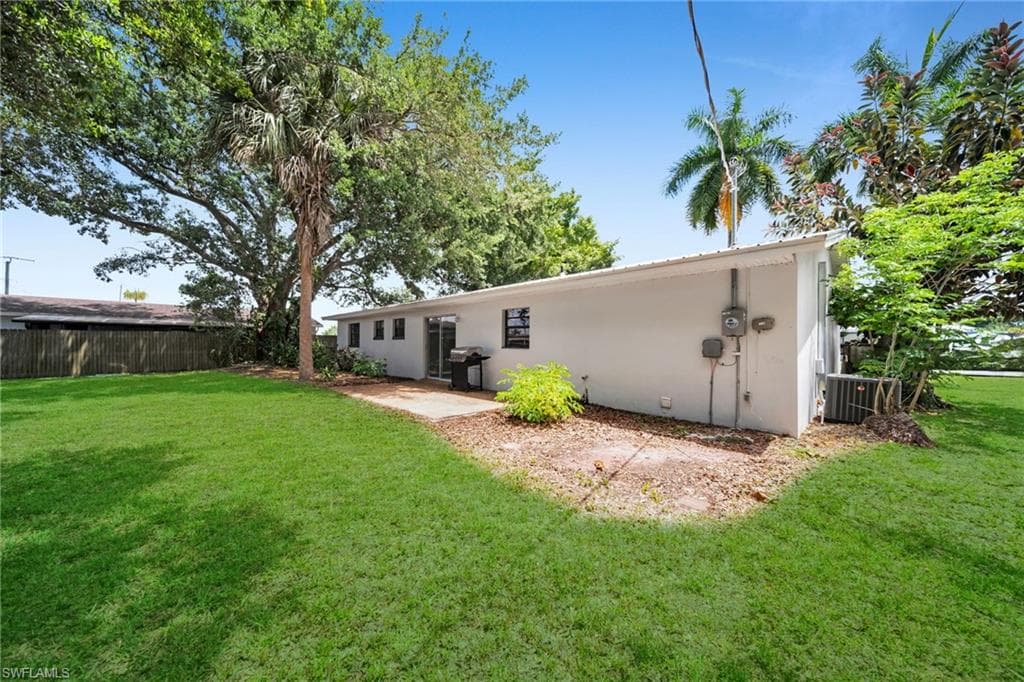 2085 E Tobago CIR-25
