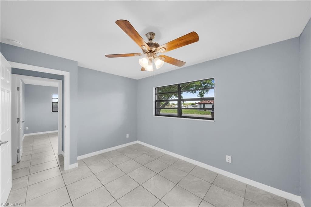 2085 E Tobago CIR-21
