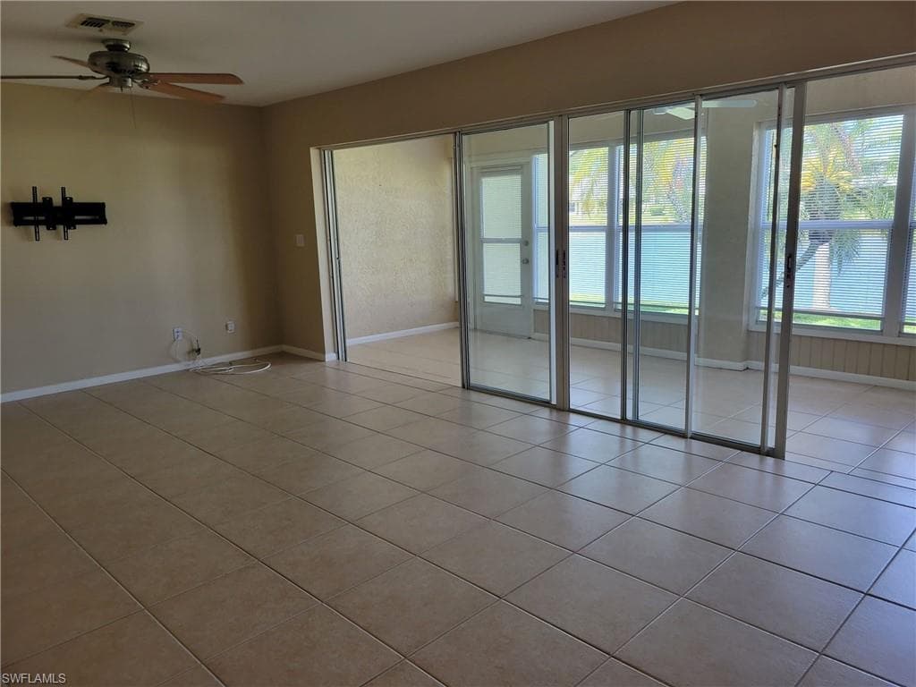 603 McGregor Park CIR-5