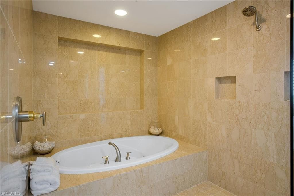 275 Indies WAY 1205-16