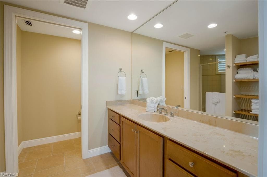 275 Indies WAY 1205-20