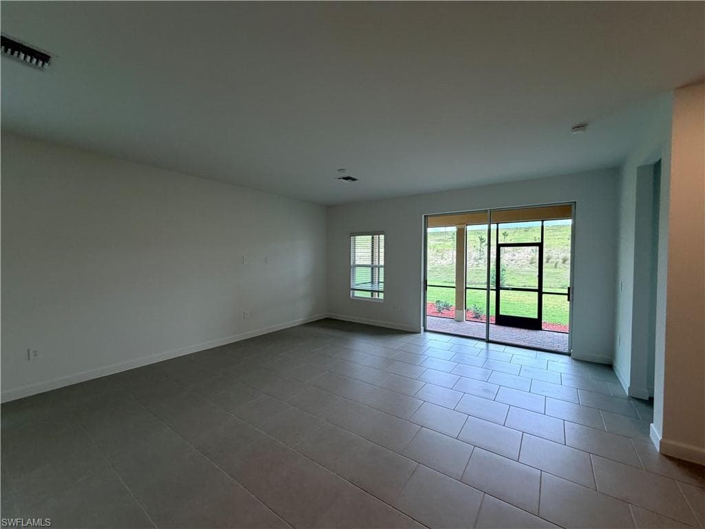 3917 Passion Vine DR-8