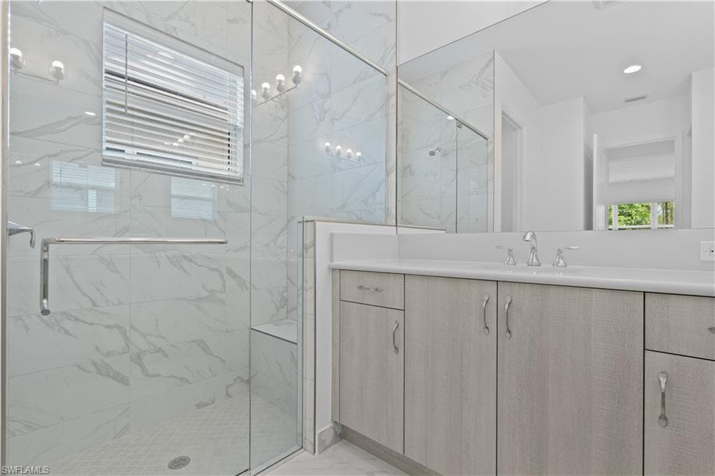 2589 Kingfisher DR-8