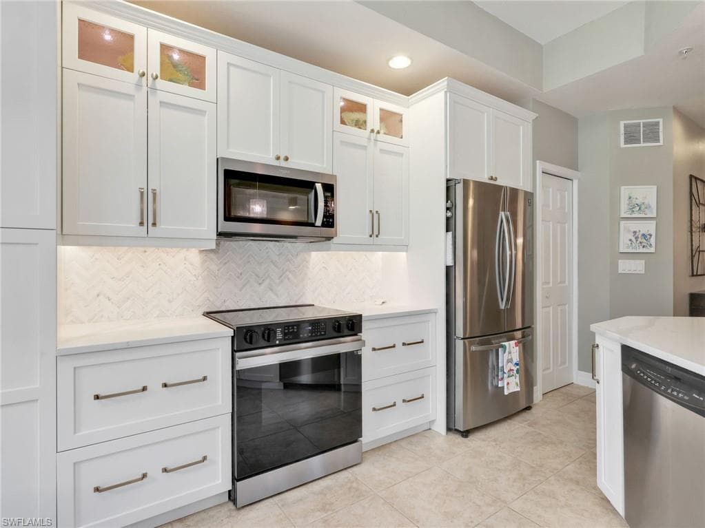 21522 Baccarat LN 102-13