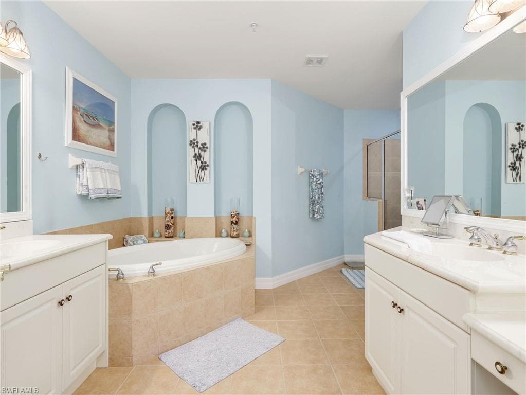 21522 Baccarat LN 102-17