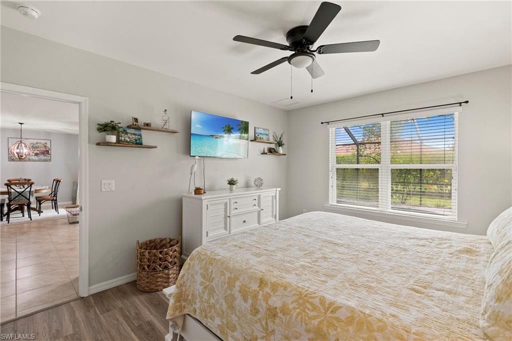 3215 Birchin LN-12