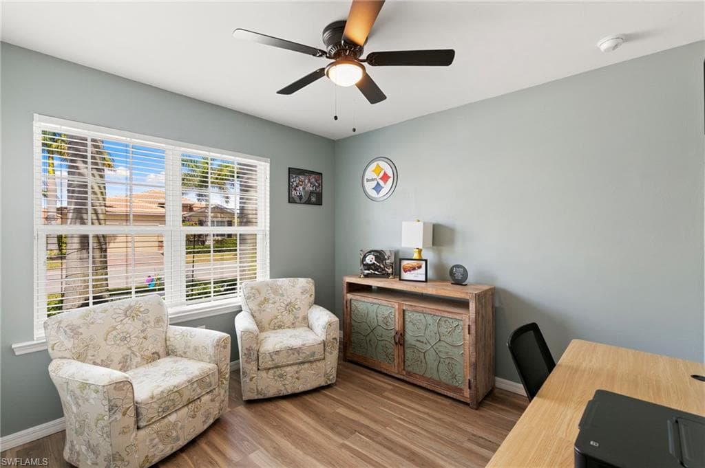 3215 Birchin LN-15