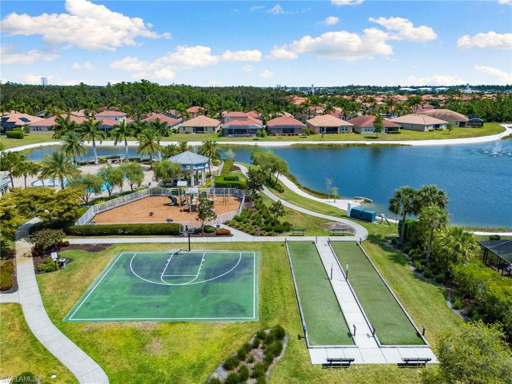 3215 Birchin LN-38