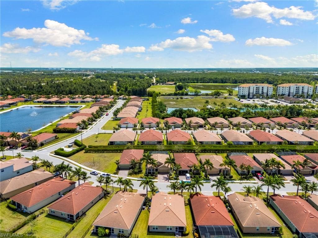 3215 Birchin LN-28