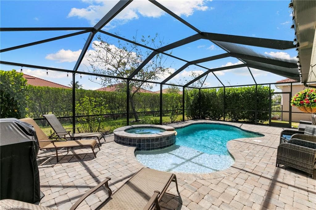 3215 Birchin LN-20