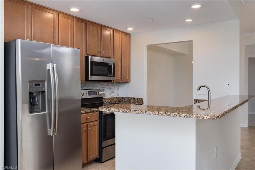 13710 Julias WAY 915-10