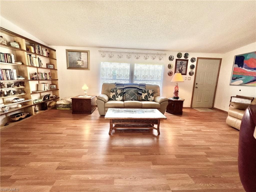 573 Cape Florida LN-9