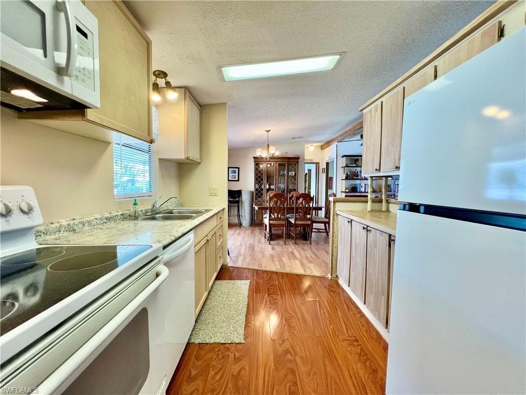 573 Cape Florida LN-13