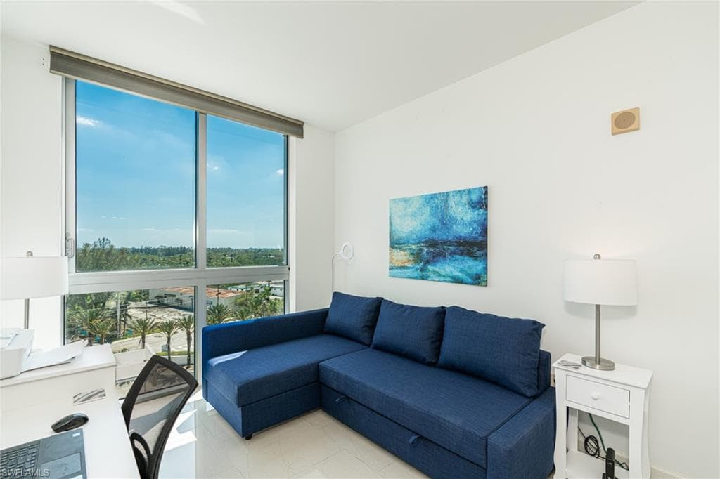 3000 Oasis Grand BLVD 801-2