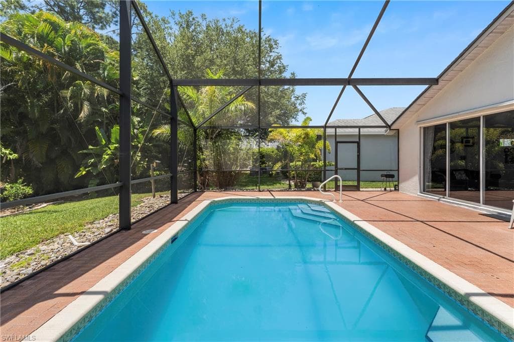 713 Crossfield CIR-33