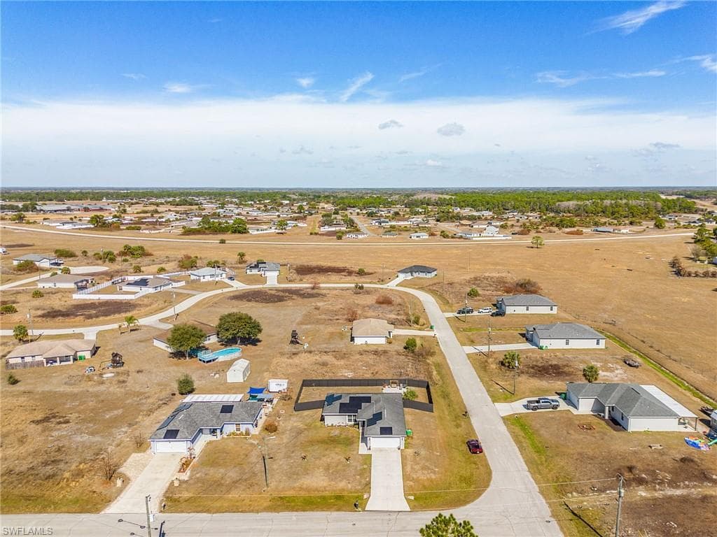 9032 Meadow CIR-21