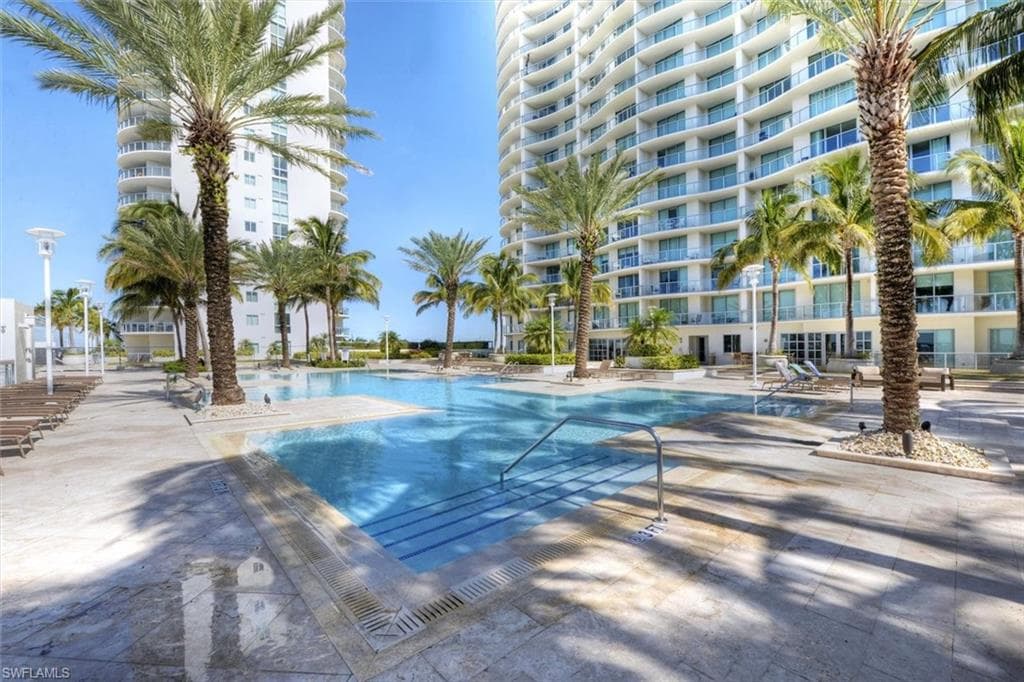 3000 Oasis Grand BLVD 407-26