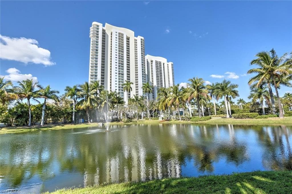 3000 Oasis Grand BLVD 407-1