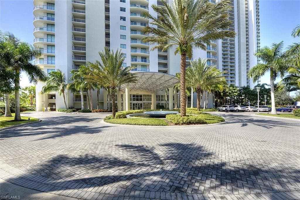 3000 Oasis Grand BLVD 407-2