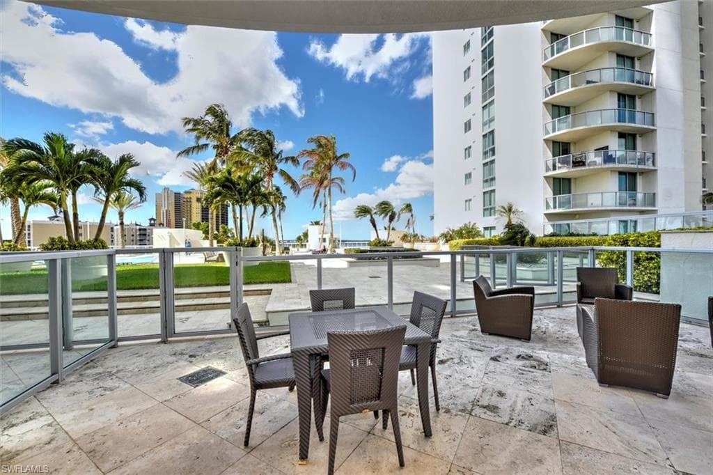 3000 Oasis Grand BLVD 407-8