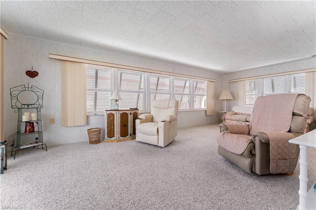 237 Palmer BLVD-22