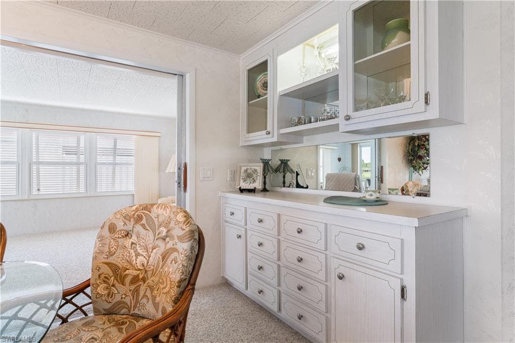 237 Palmer BLVD-19