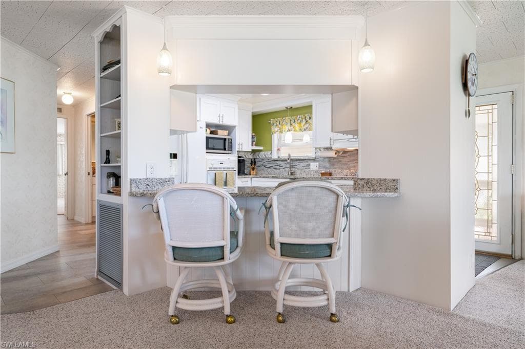 237 Palmer BLVD-13