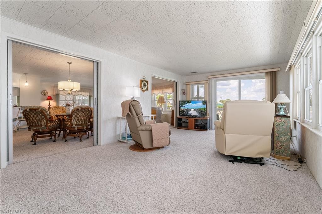 237 Palmer BLVD-24