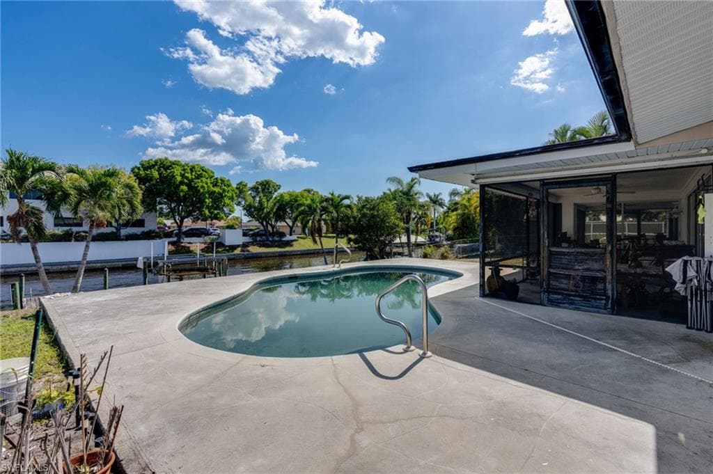 1522 Shelby PKWY-16
