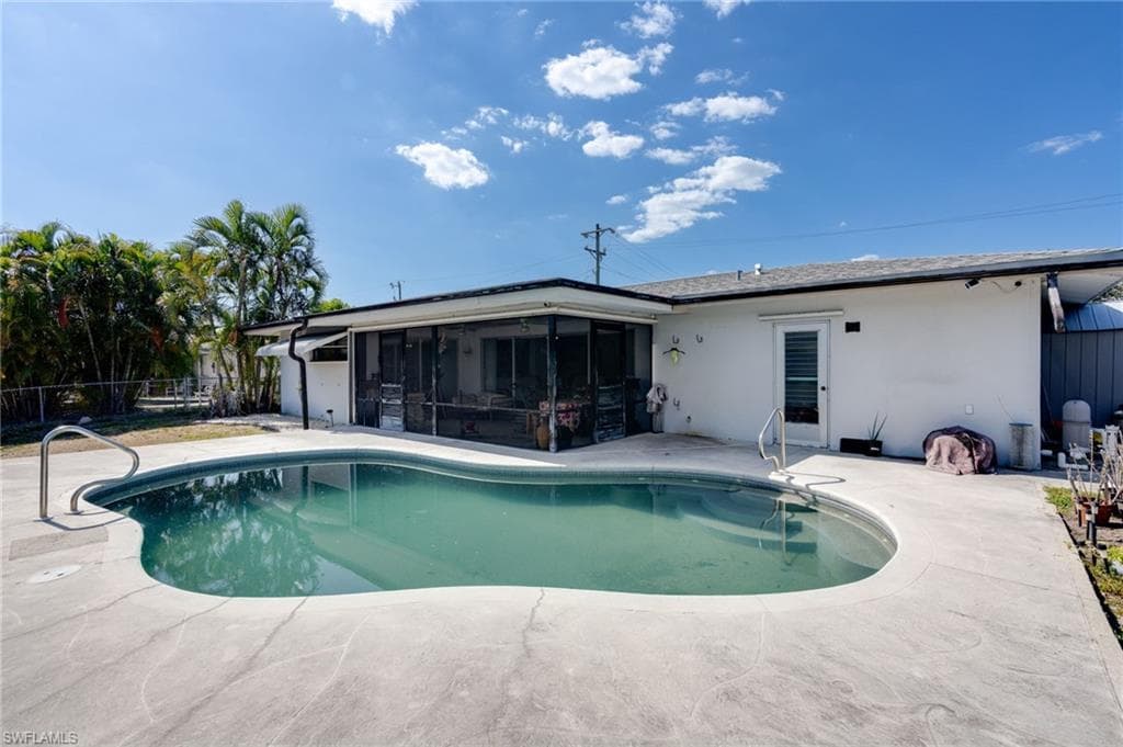1522 Shelby PKWY-17