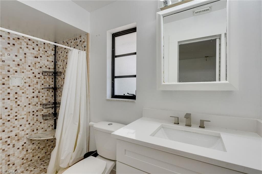 1522 Shelby PKWY-14