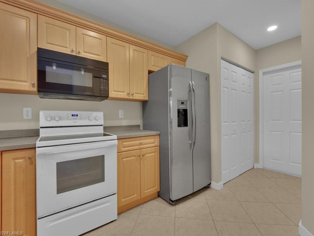 13150 Broadhurst LOOP 203-4