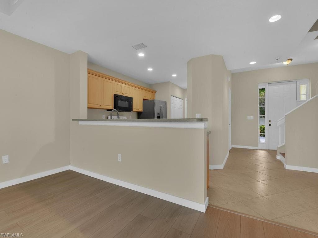 13150 Broadhurst LOOP 203-8