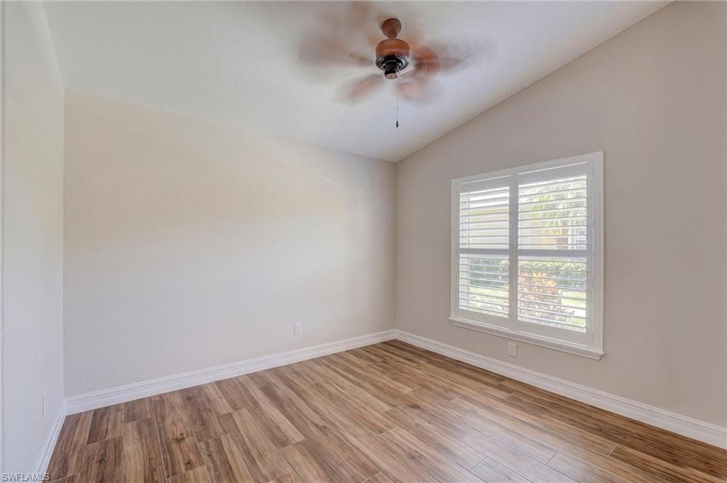 5754 Greenwood CIR 59-25