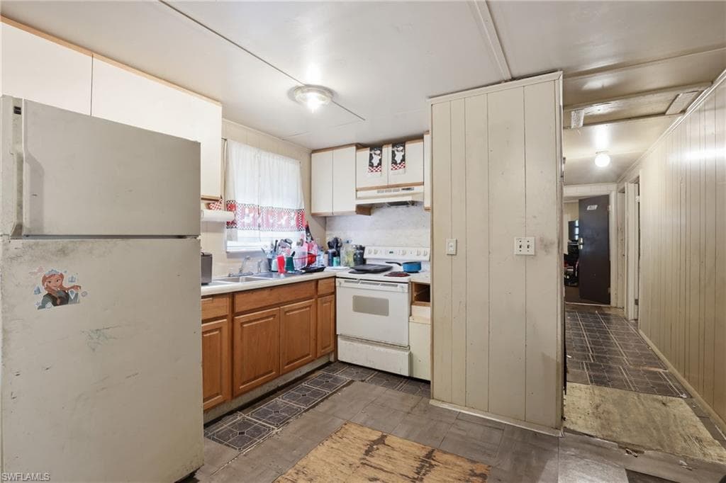1004 Kentucky AVE-9