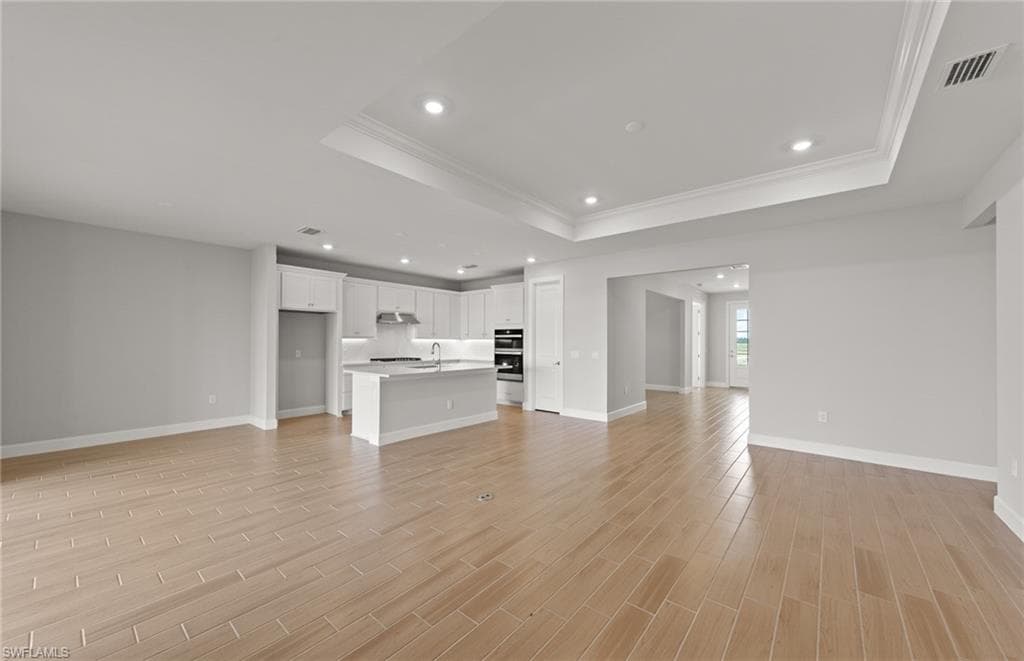 44589 Emerald ST-27