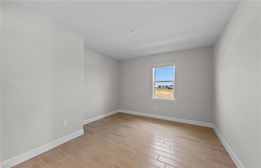 44589 Emerald ST-9