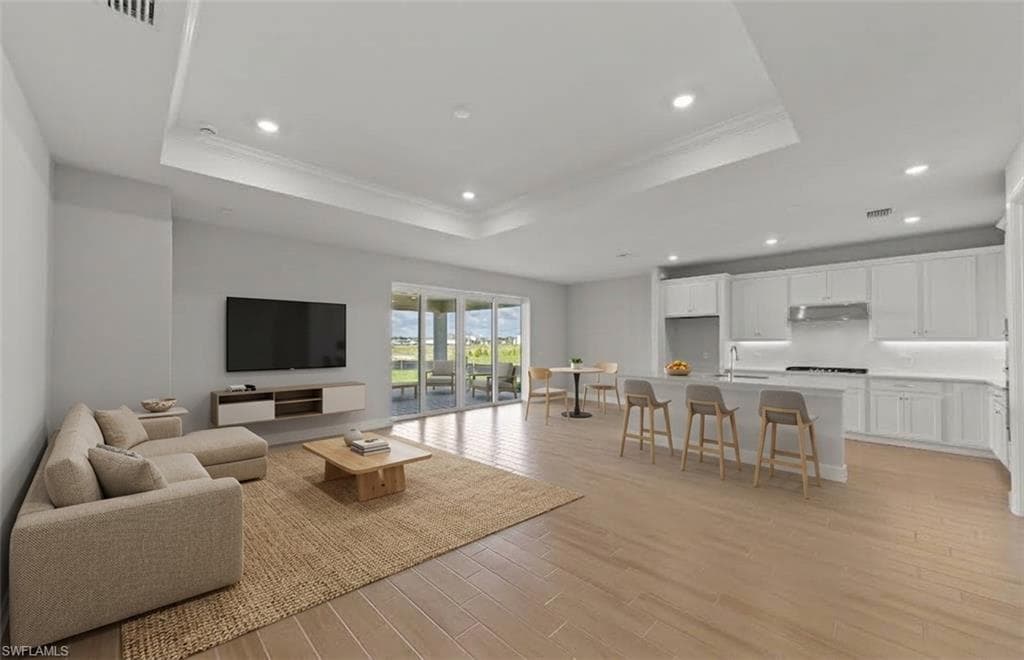44589 Emerald ST-11