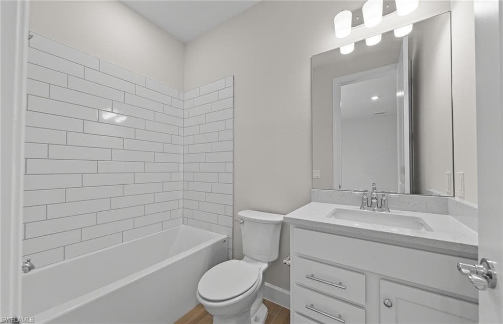 44589 Emerald ST-21
