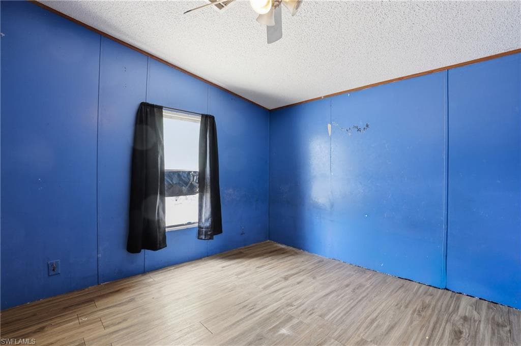 1031 Della Tobias AVE-17