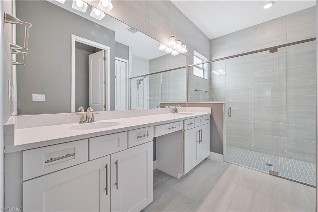 13699 Blue Bay CIR-21