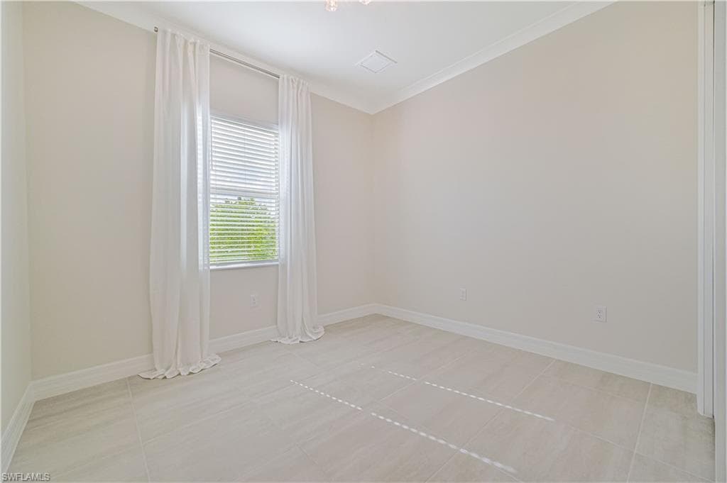 13699 Blue Bay CIR-23