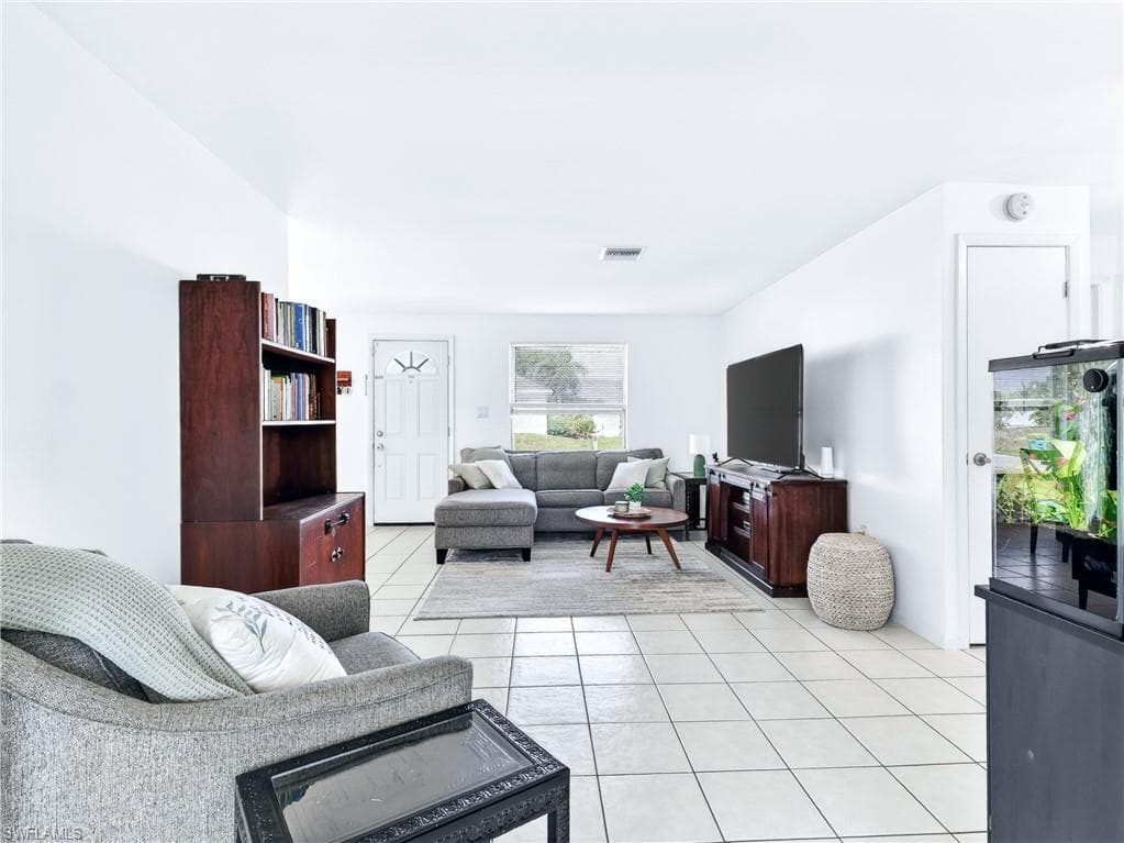 258 Reading ST NW-1