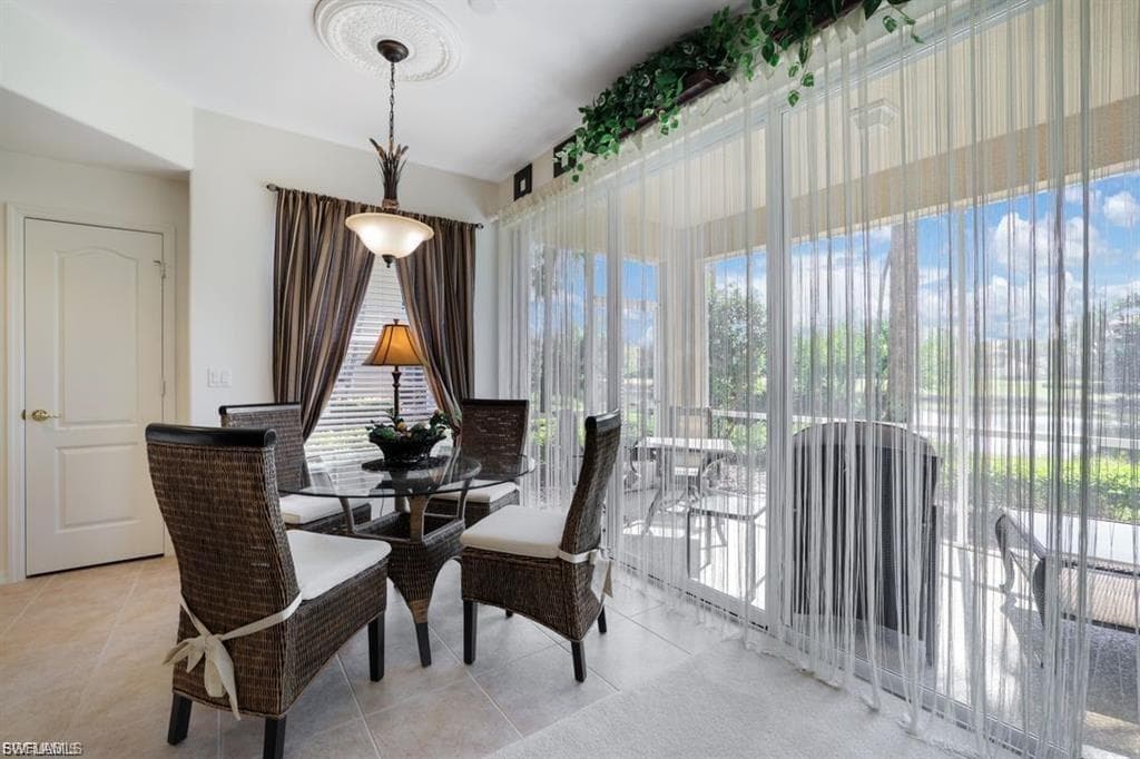 3200 Sea Haven CT 2101-8
