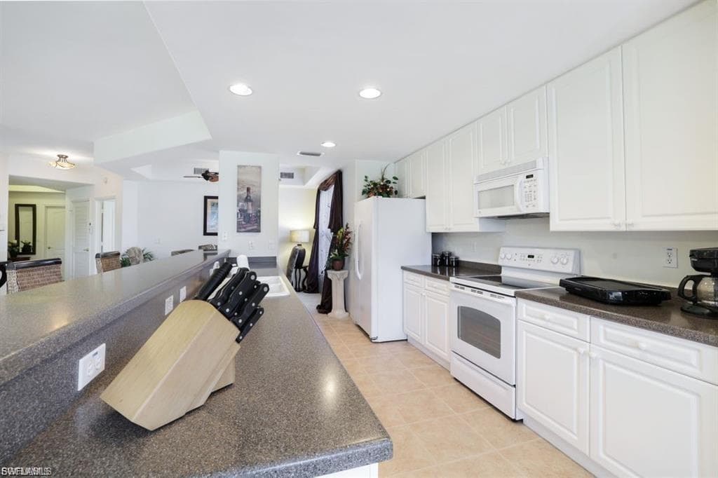 3200 Sea Haven CT 2101-18